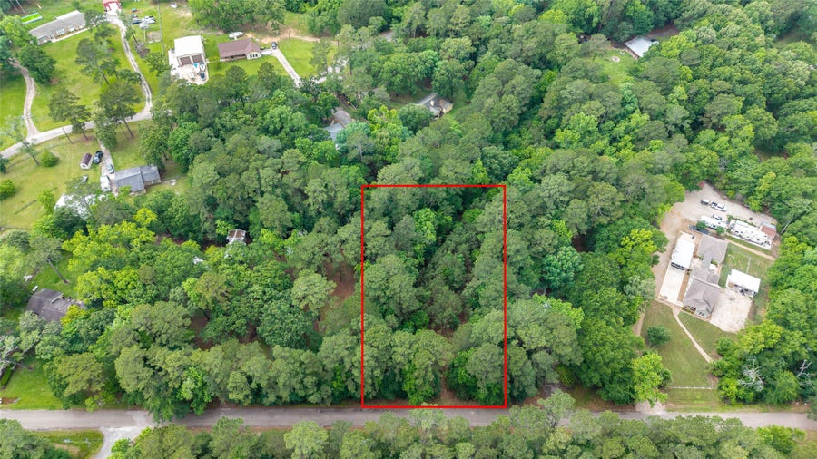 Property photo for 1070 APACHE Dr, Conroe, TX