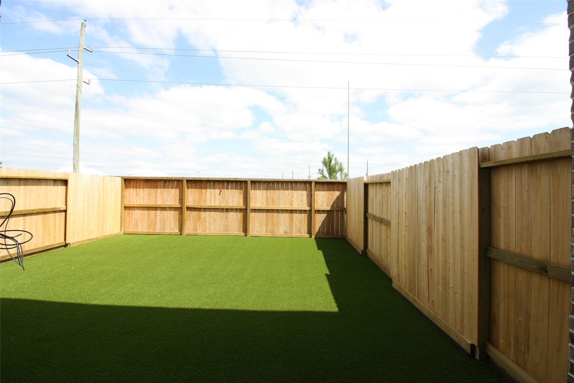 6527 Scarlet Pond Lane, Fulshear, TX 77441 Back yard, no maintenance required.