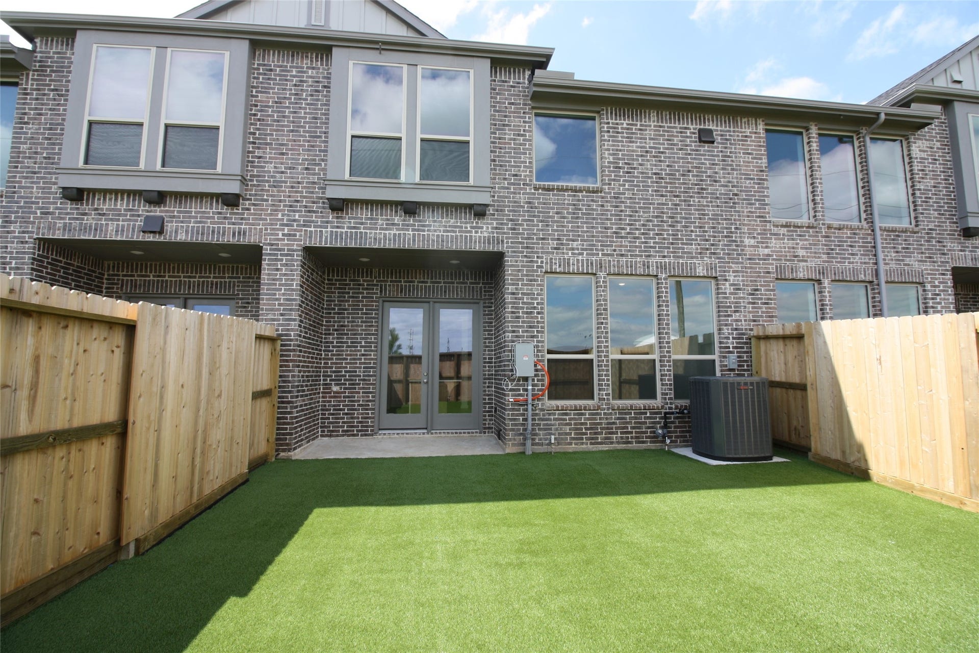 6527 Scarlet Pond Lane, Fulshear, TX 77441 Back yard