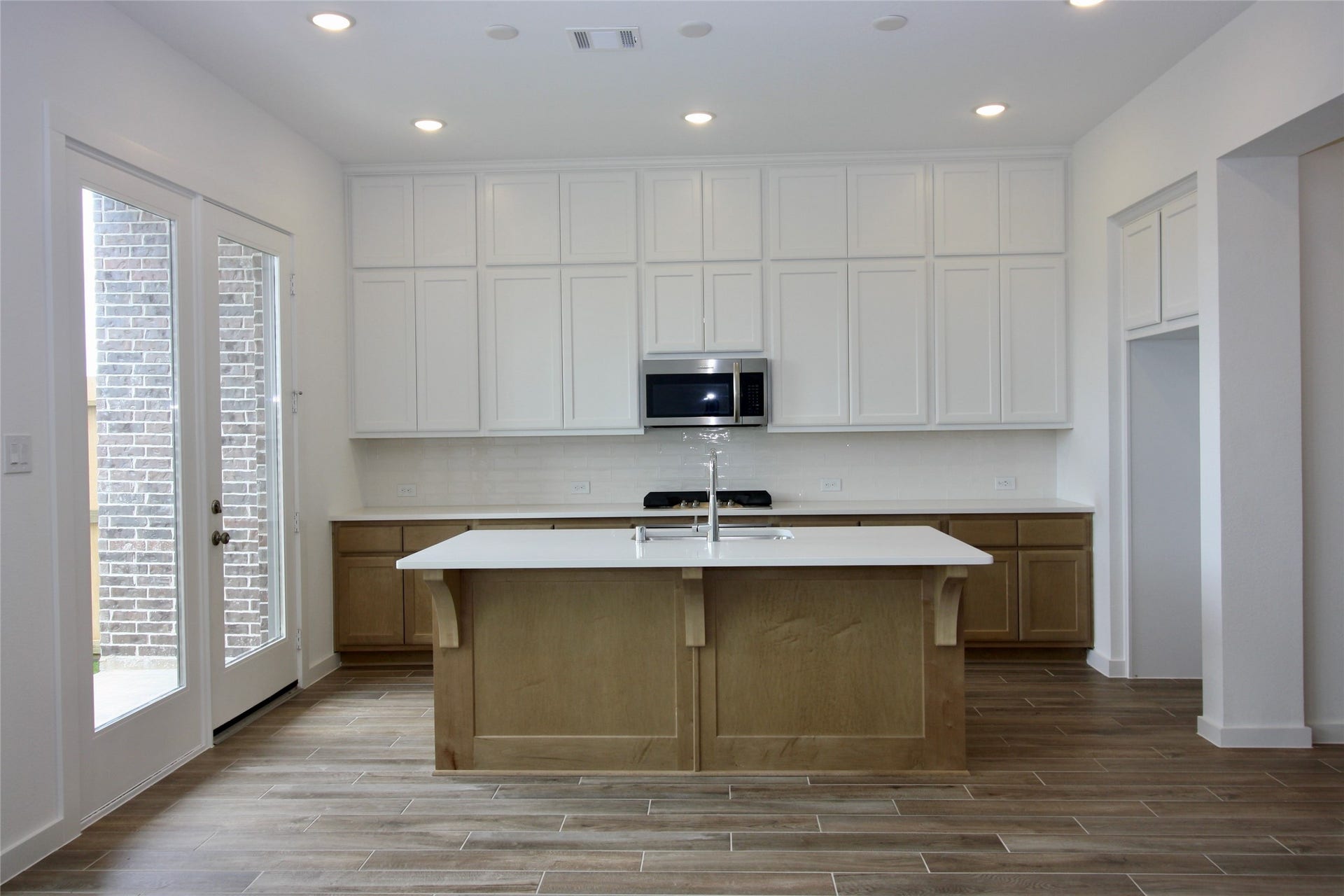 6527 Scarlet Pond Lane, Fulshear, TX 77441 Open concept Gourmet kitchen