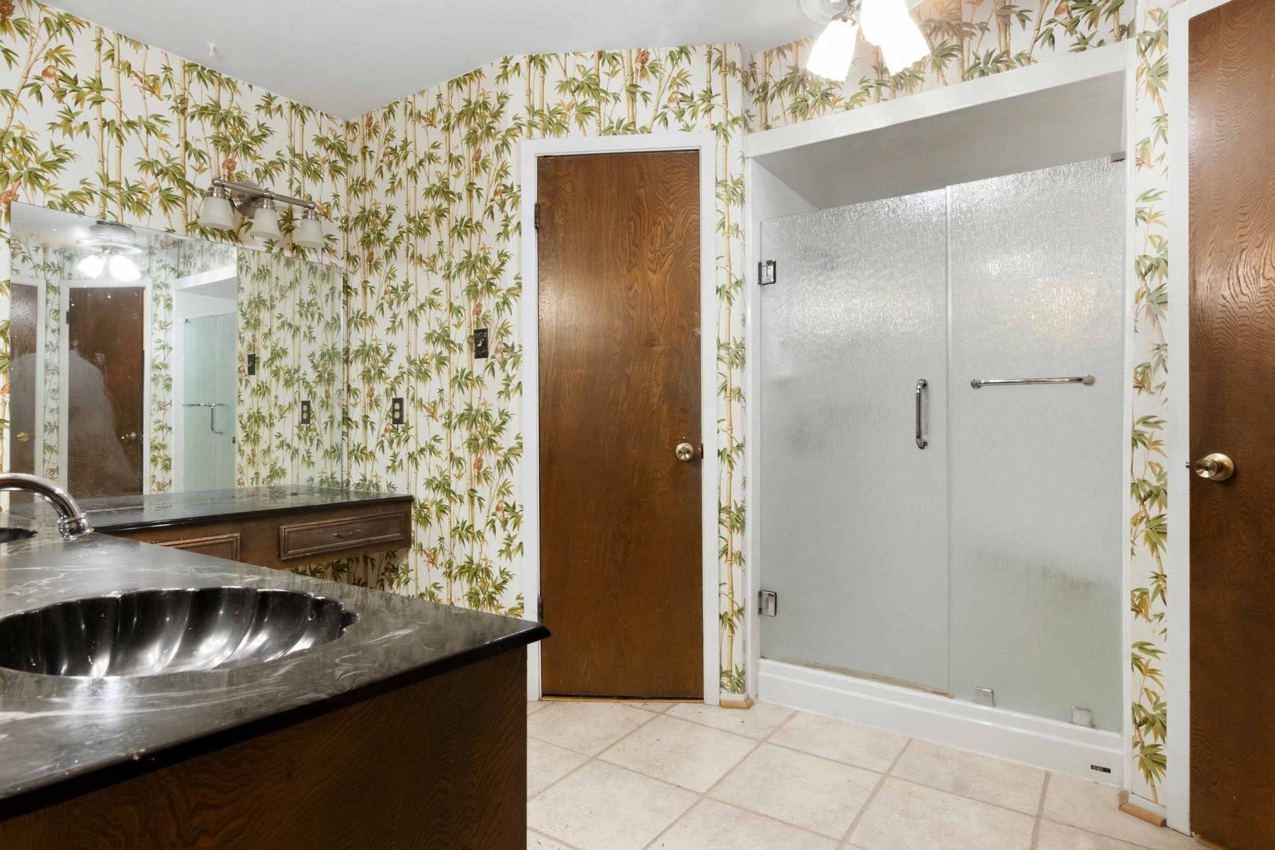 Oversized shower.
