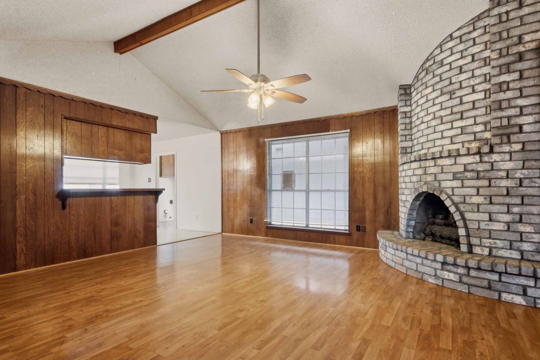 Large Living Room.