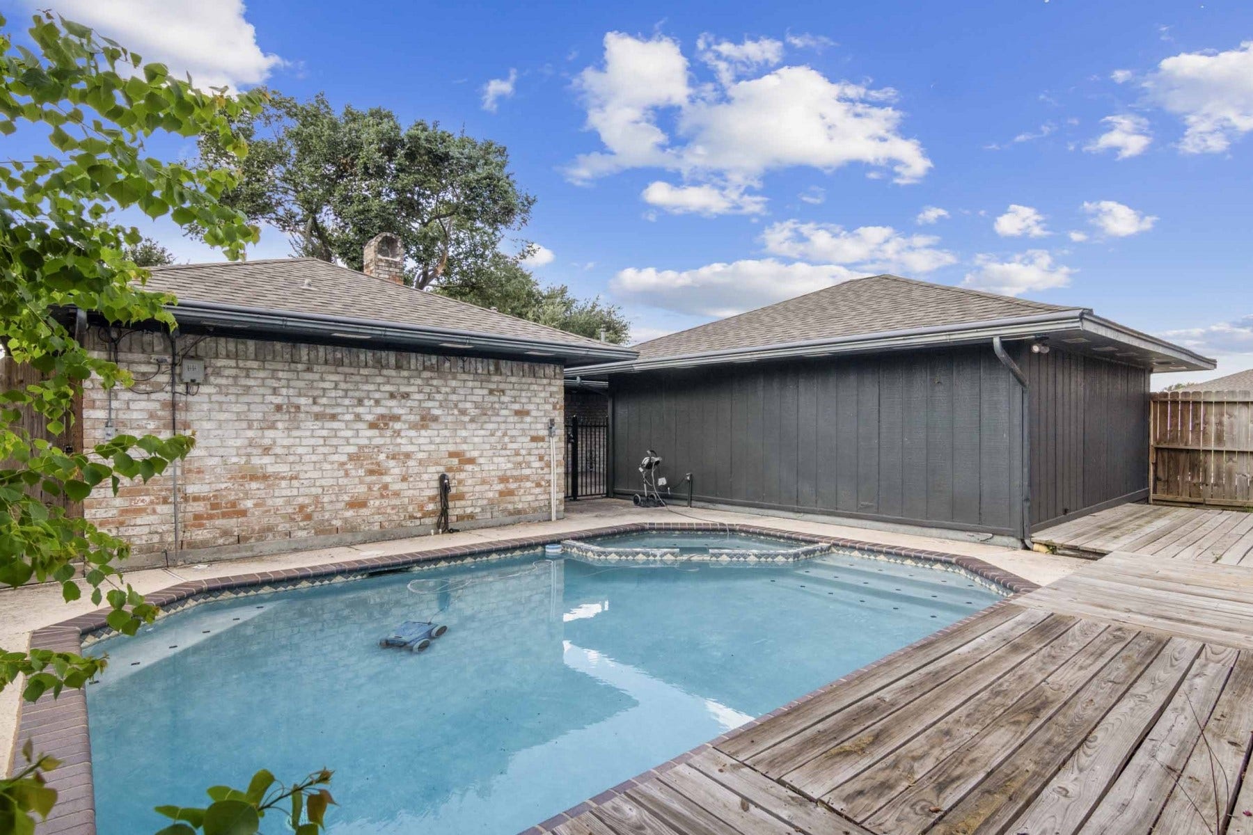 201 E Temperance Lane, Deer Park, TX 77536