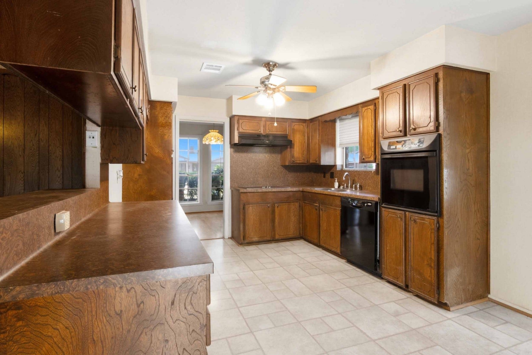 Large kitchen for your cooking space.