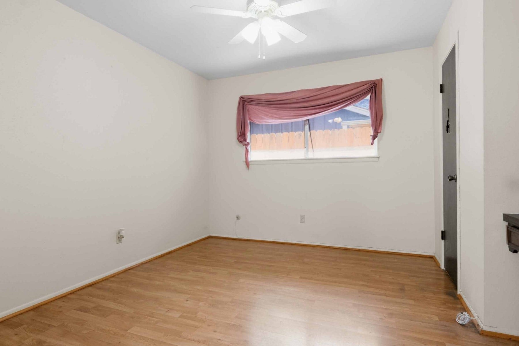 Third bedroom.