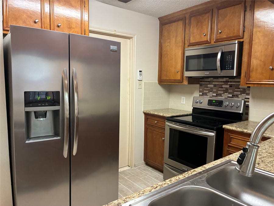 Property photo for 13784 Hollowgreen Drive, Houston, TX