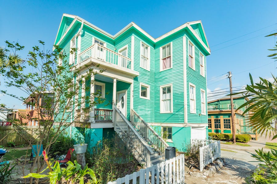 Property photo for 415 14th Street, Galveston, TX