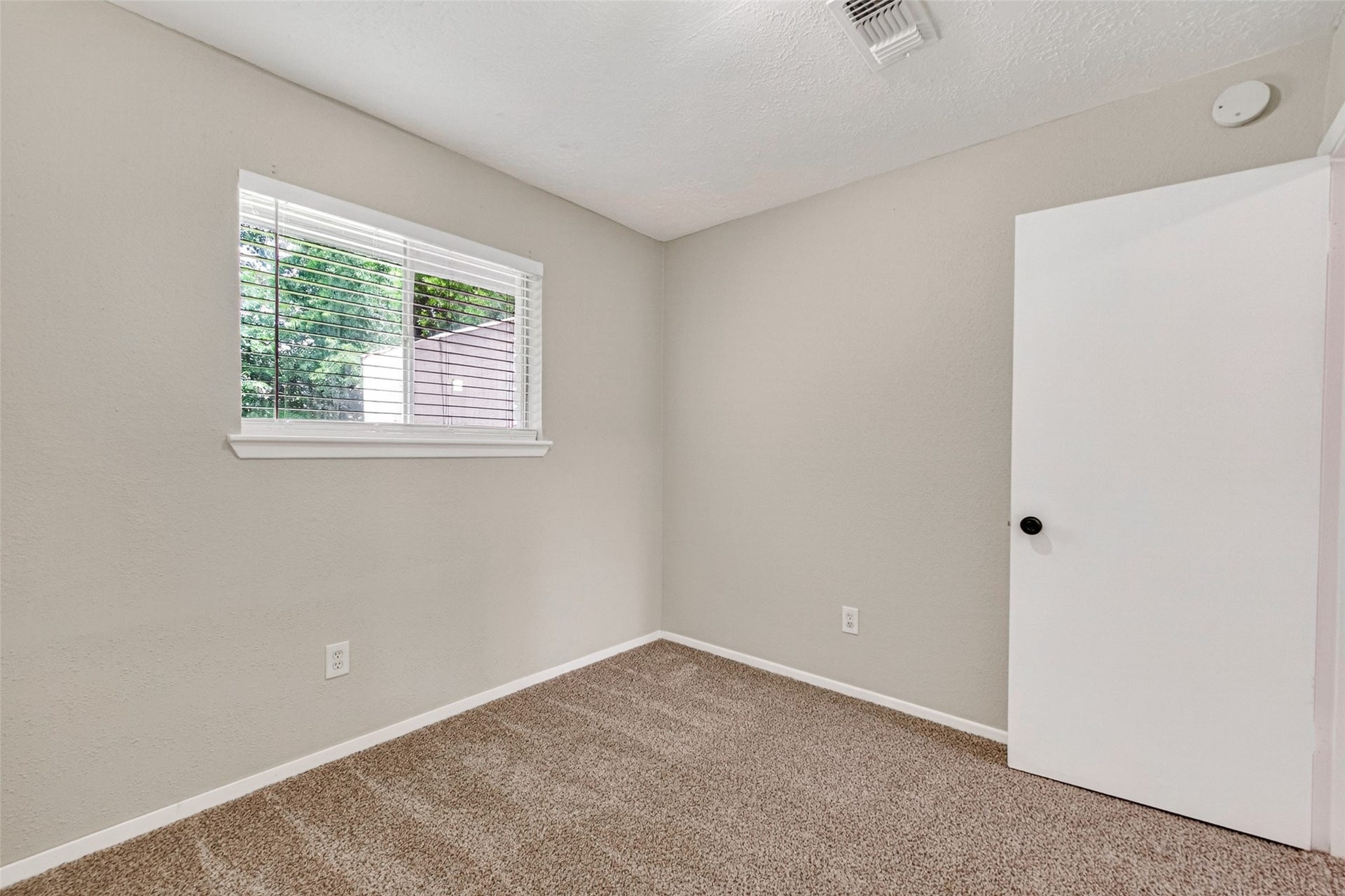 16615 Barcelona Drive, Friendswood, TX 77546 Bedroom 2
