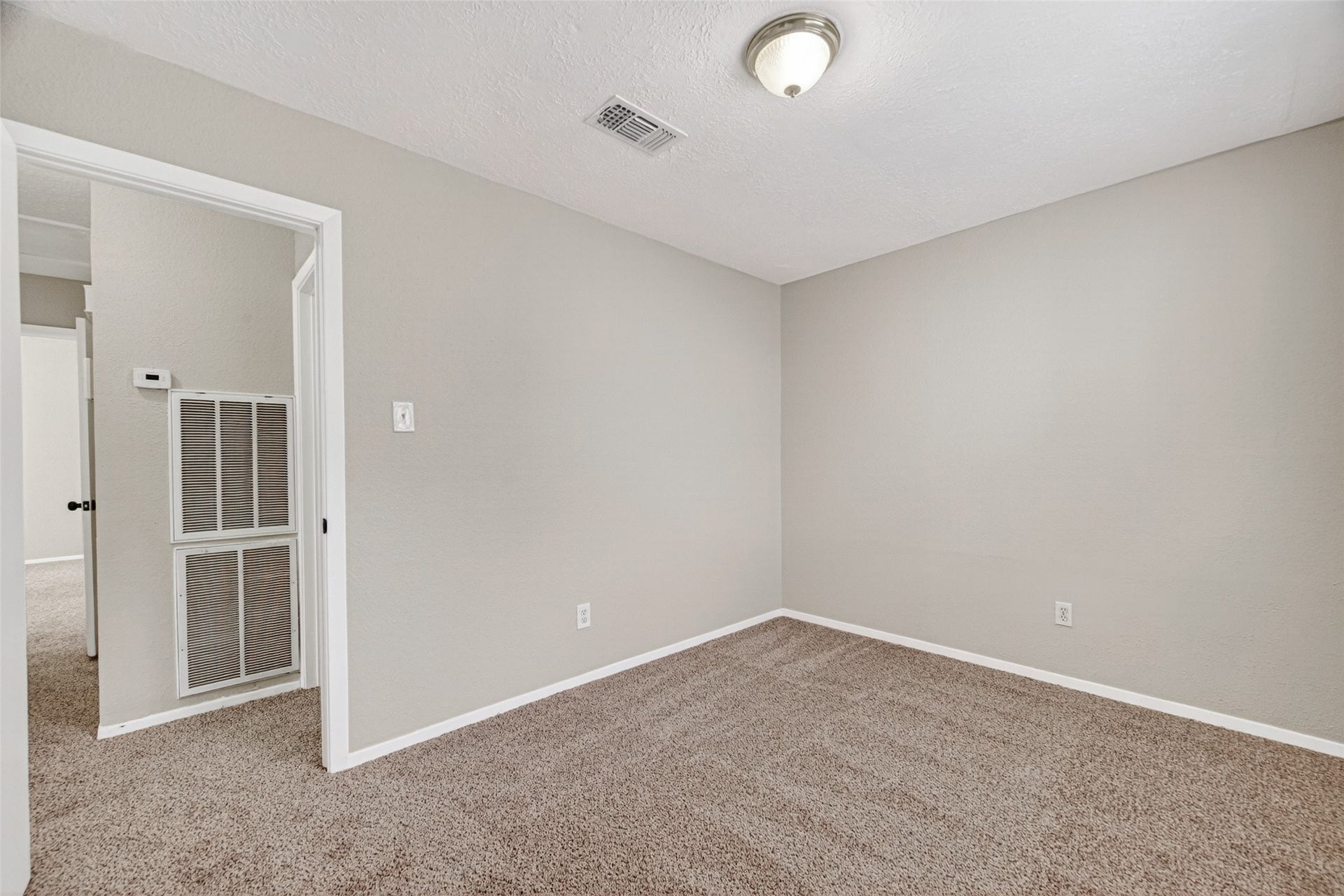 16615 Barcelona Drive, Friendswood, TX 77546 Bedroom 2