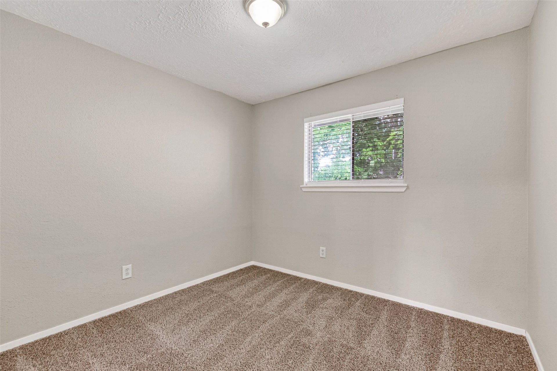 16615 Barcelona Drive, Friendswood, TX 77546 Bedroom 1
