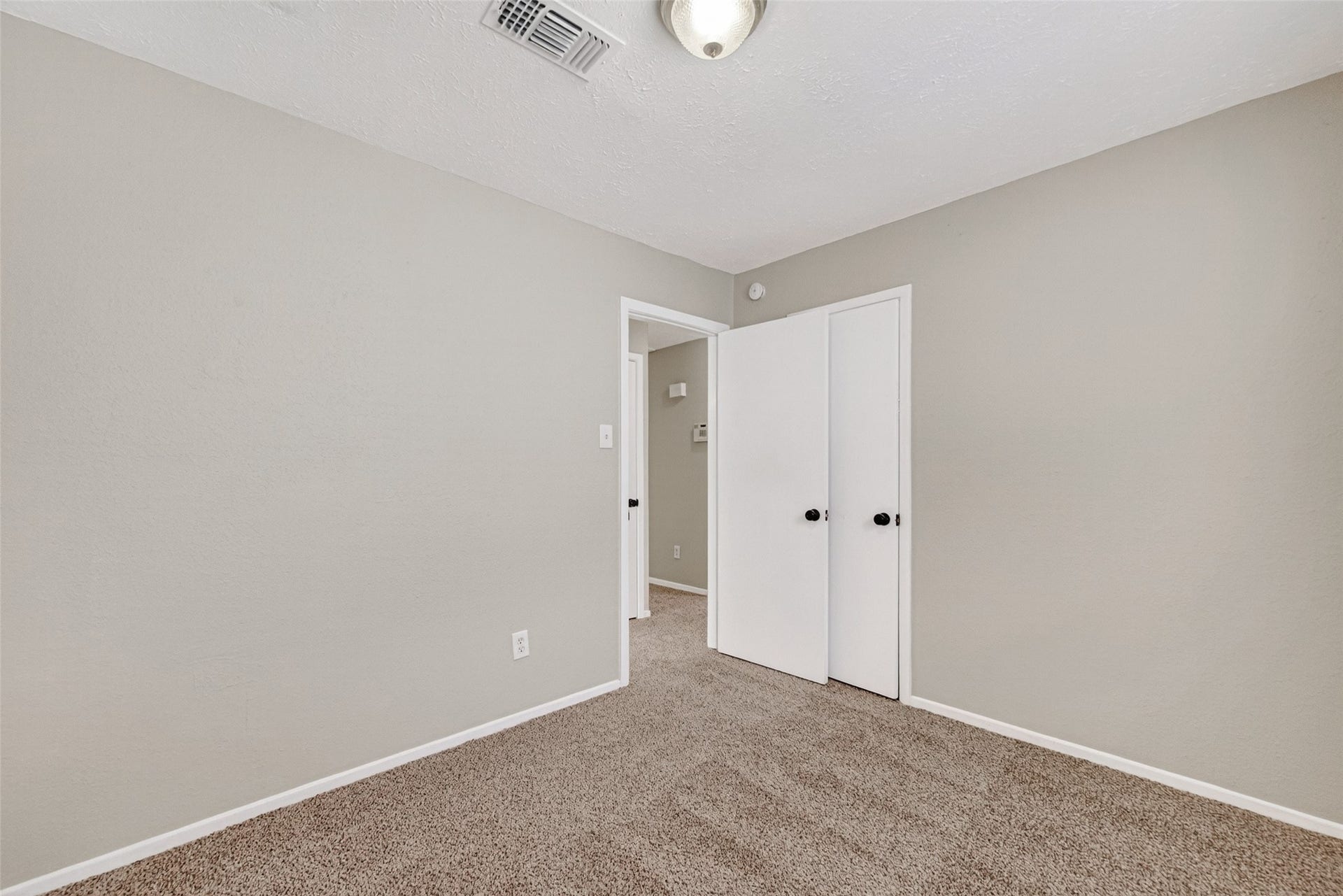 16615 Barcelona Drive, Friendswood, TX 77546 Bedroom 3