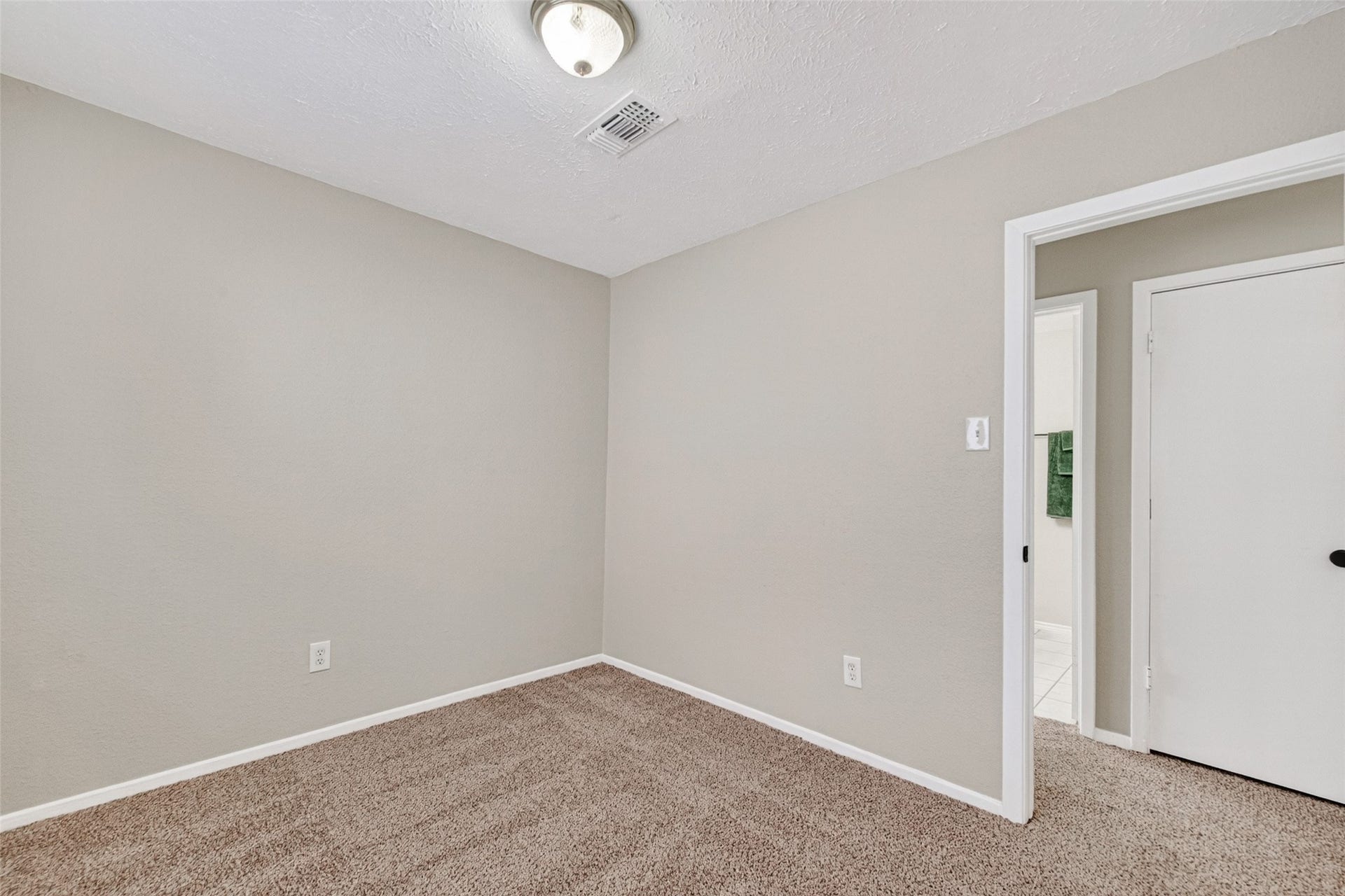 16615 Barcelona Drive, Friendswood, TX 77546 Bedroom 3