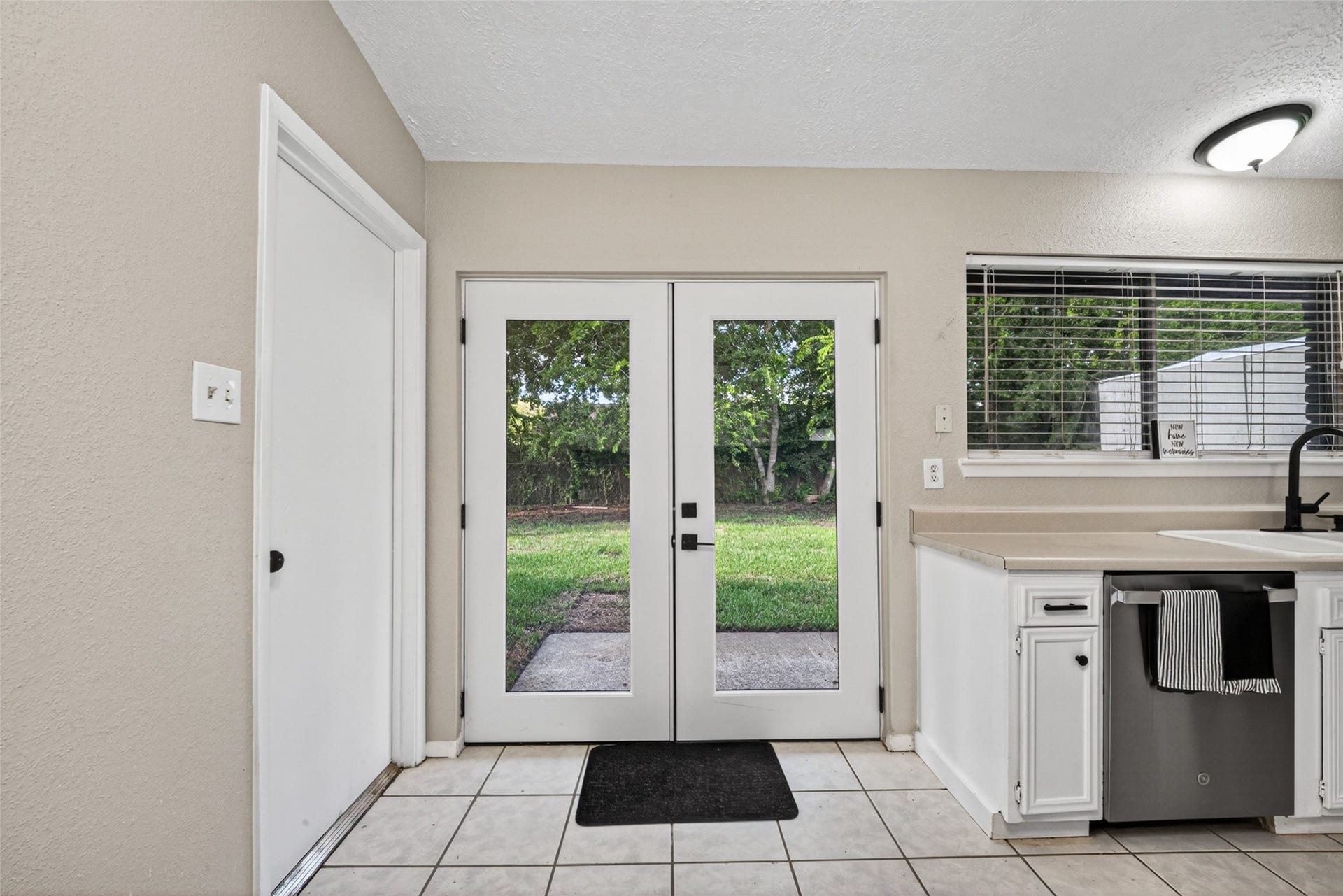 16615 Barcelona Drive, Friendswood, TX 77546 Walk out to your backyard nature