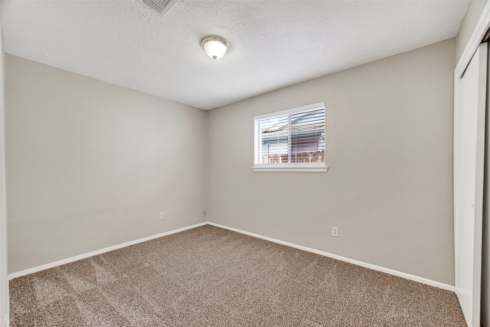 16615 Barcelona Drive, Friendswood, TX 77546 Bedroom 2