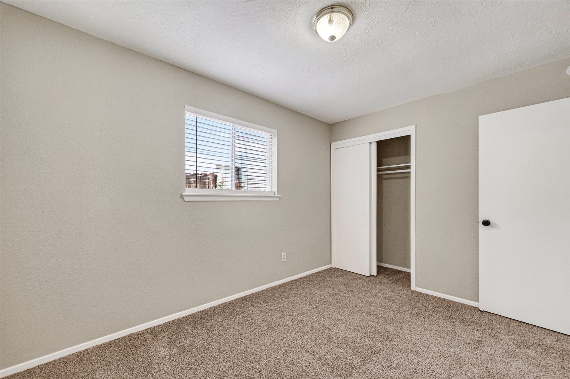 16615 Barcelona Drive, Friendswood, TX 77546 Bedroom 2