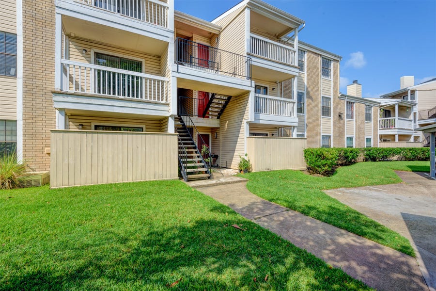 Property photo for 2750 Holly Hall Street, #1017, Houston, TX
