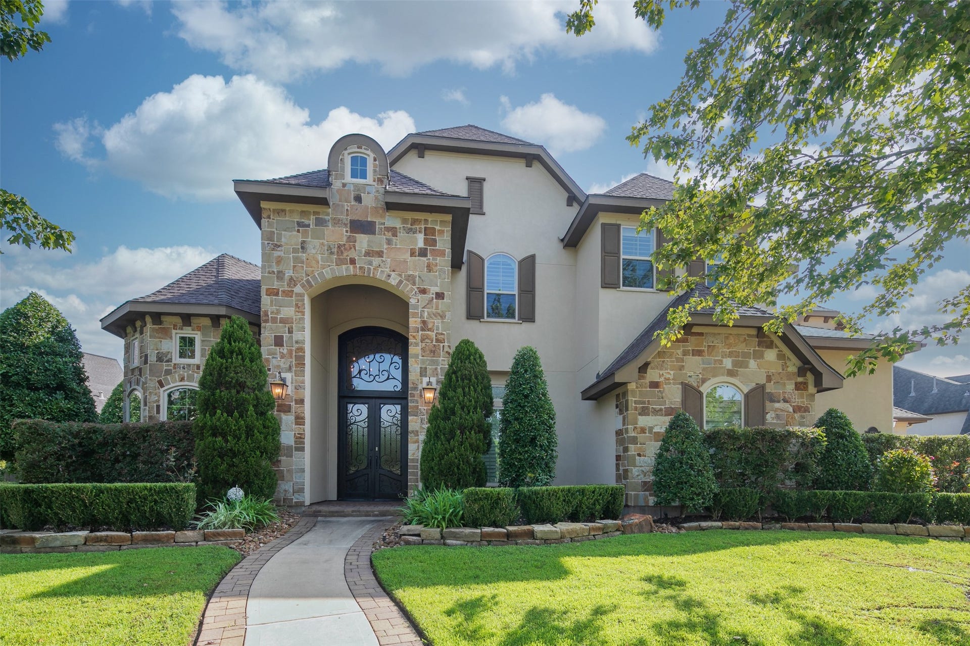 10506 Pebblecreek Crossing, Katy, TX 77494 Front exterior in daylight.