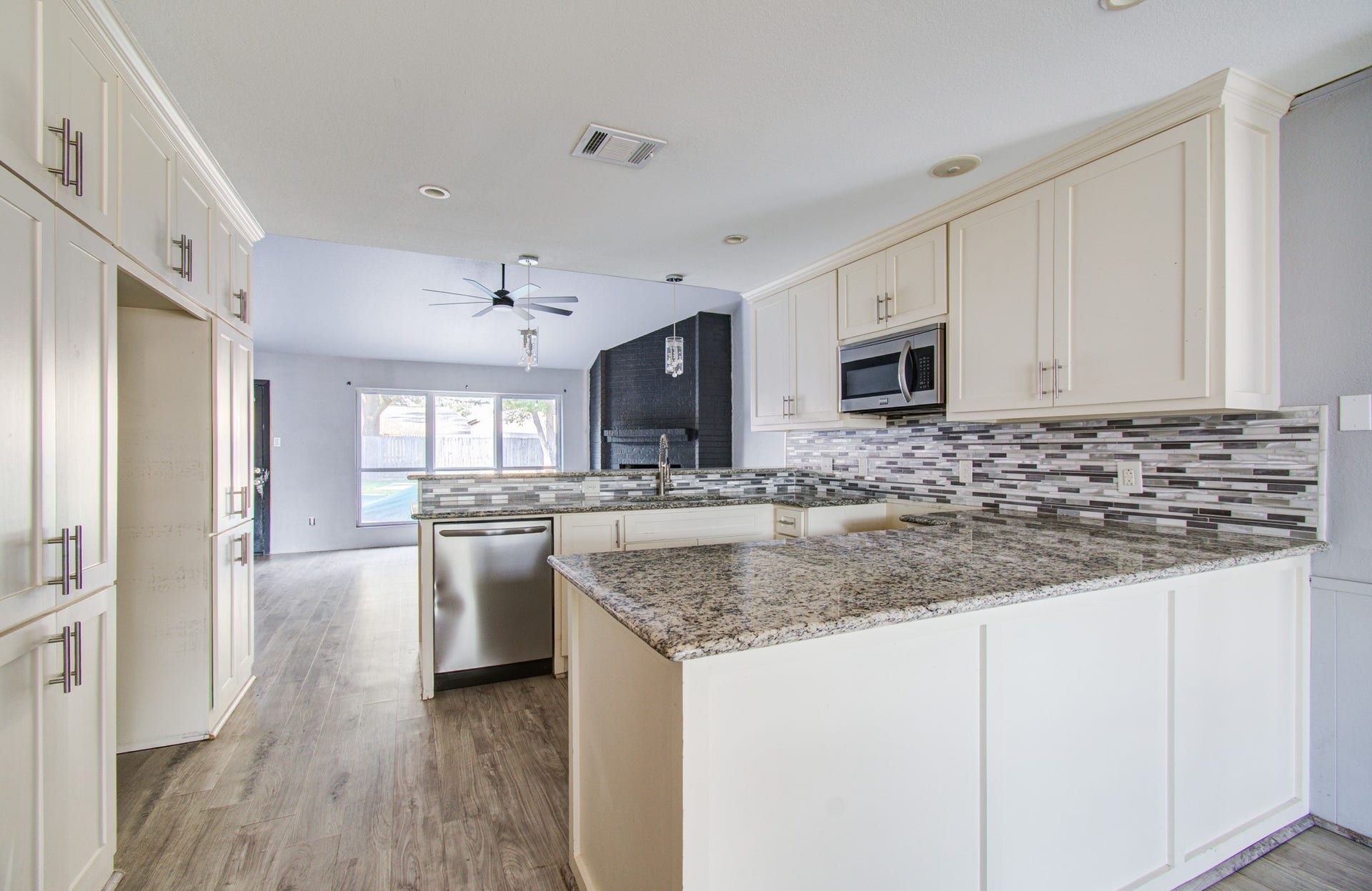 5009 Groveton Lane, Pearland, TX 77584
