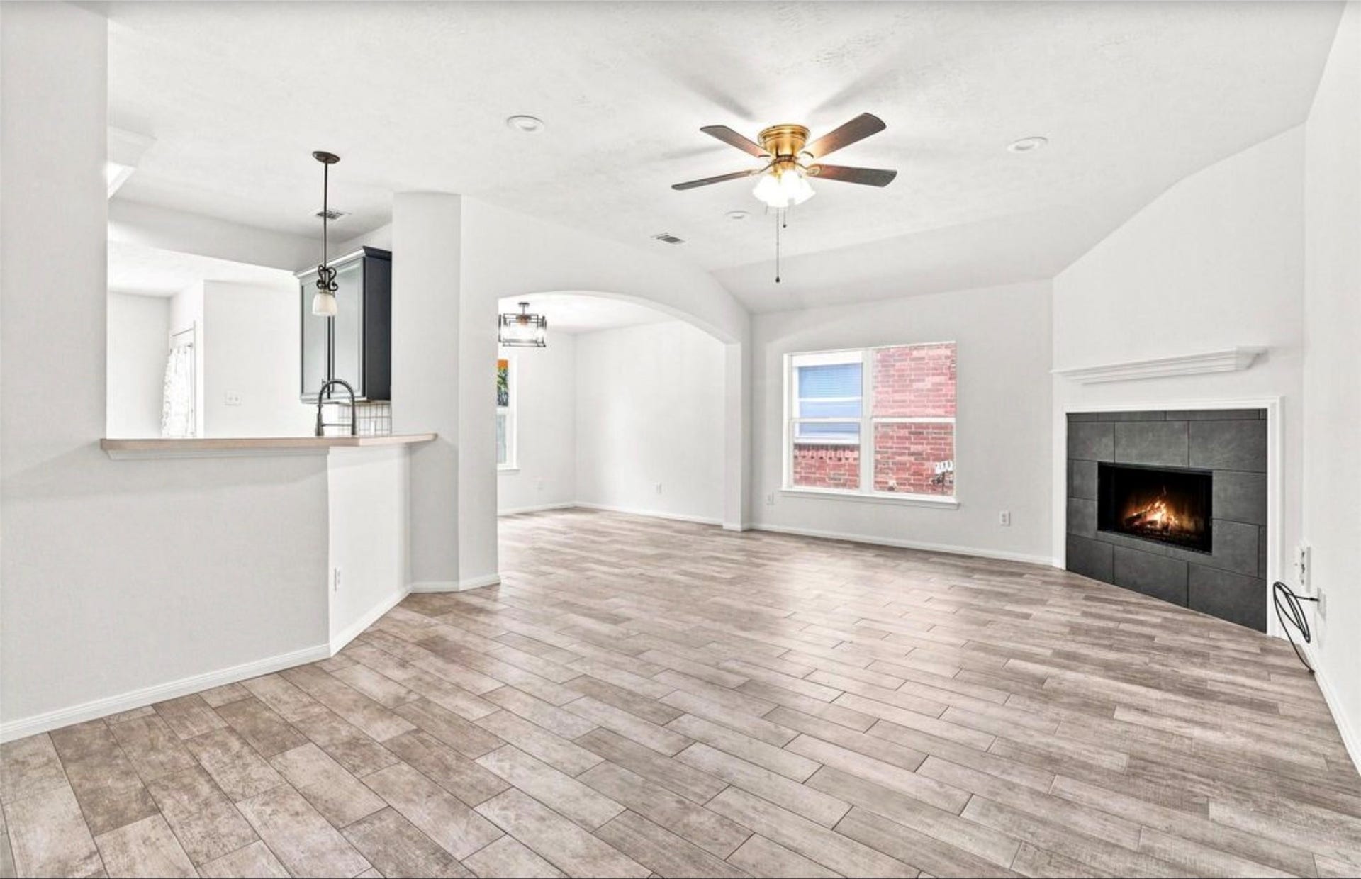 17234 Trace Glen Lane, Houston, TX 77083 17234 Trace Glen Lane, Houston, TX 77083