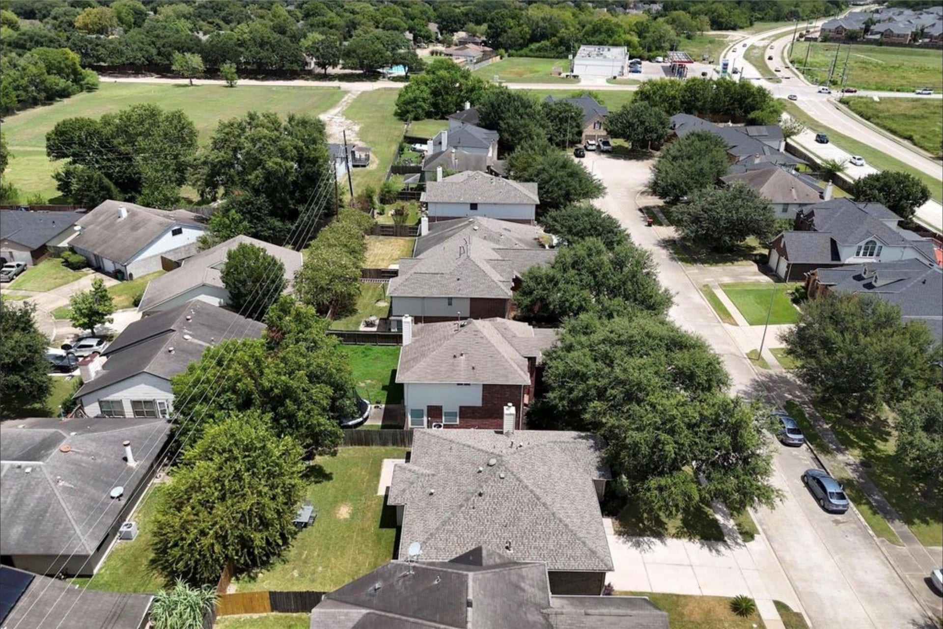 17234 Trace Glen Lane, Houston, TX 77083 17234 Trace Glen Lane, Houston, TX 77083