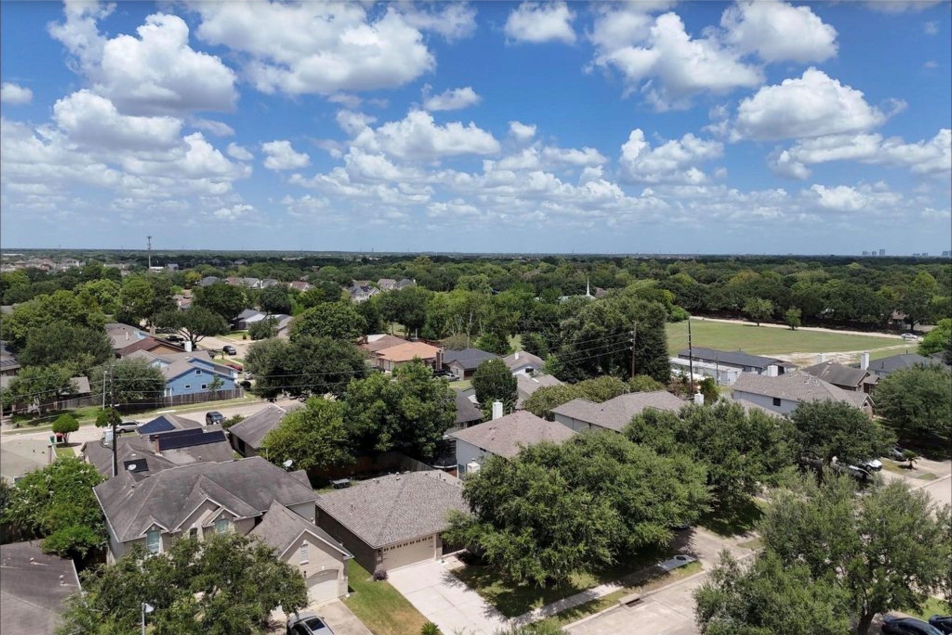 17234 Trace Glen Lane, Houston, TX 77083 17234 Trace Glen Lane, Houston, TX 77083