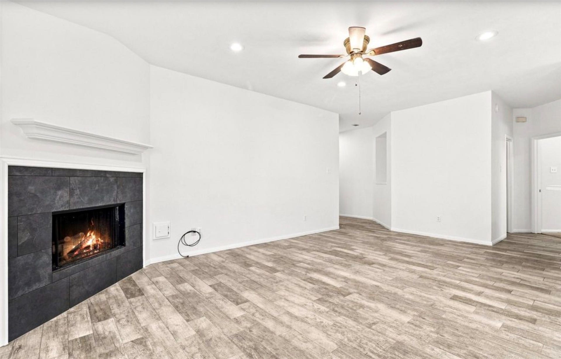 17234 Trace Glen Lane, Houston, TX 77083 17234 Trace Glen Lane, Houston, TX 77083