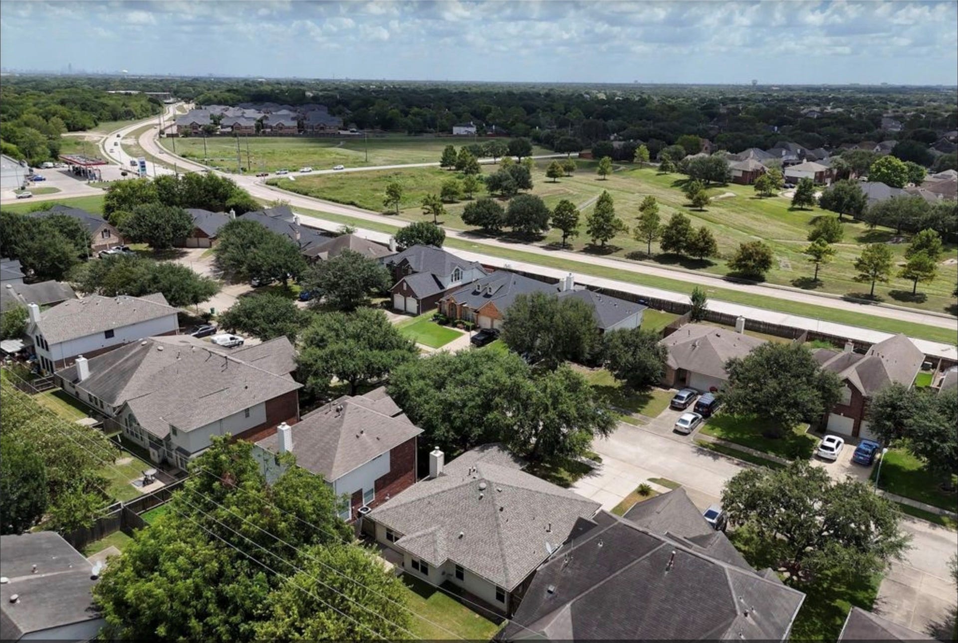17234 Trace Glen Lane, Houston, TX 77083 17234 Trace Glen Lane, Houston, TX 77083