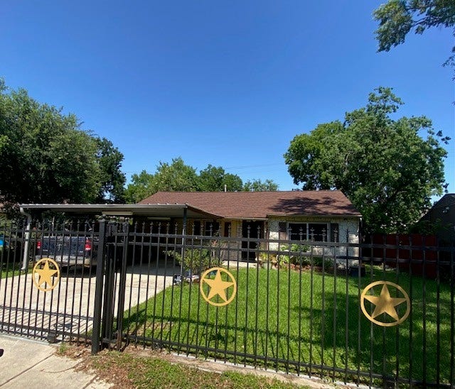 6623 Cresthill Street, Houston, TX 77033 6623 Cresthill Street, Houston, TX 77033