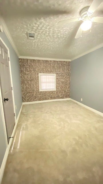 6623 Cresthill Street, Houston, TX 77033 6623 Cresthill Street, Houston, TX 77033