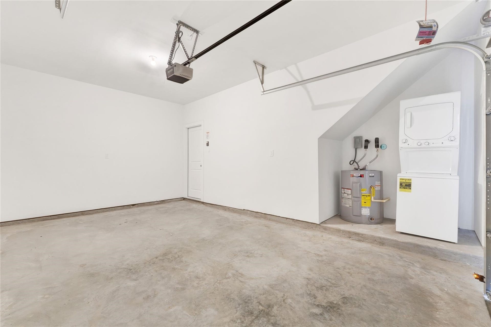 413 Alvia Run Lane, #AB, Houston, TX 77018 413 Alvia Run Lane, #AB, Houston, TX 77018