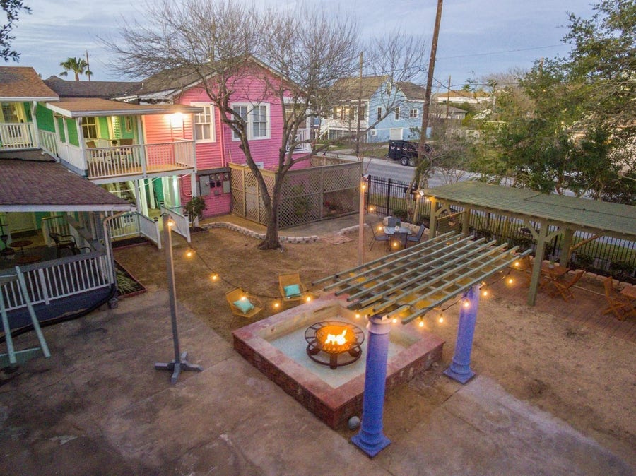 Property photo for 1515 19th Street, Galveston, TX