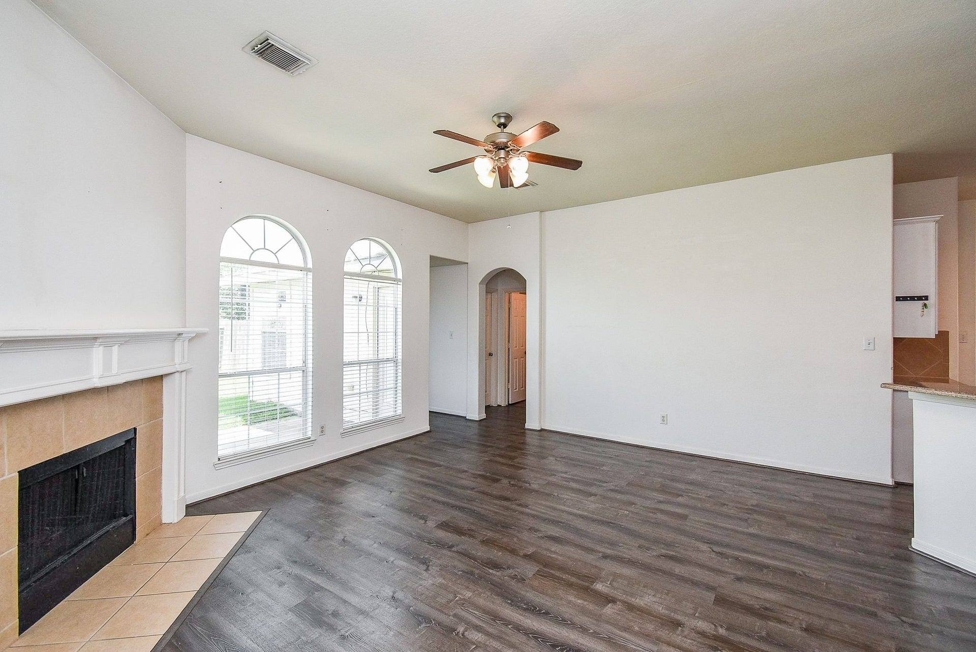 128 Long Canyon Lane, Richmond, TX 77469