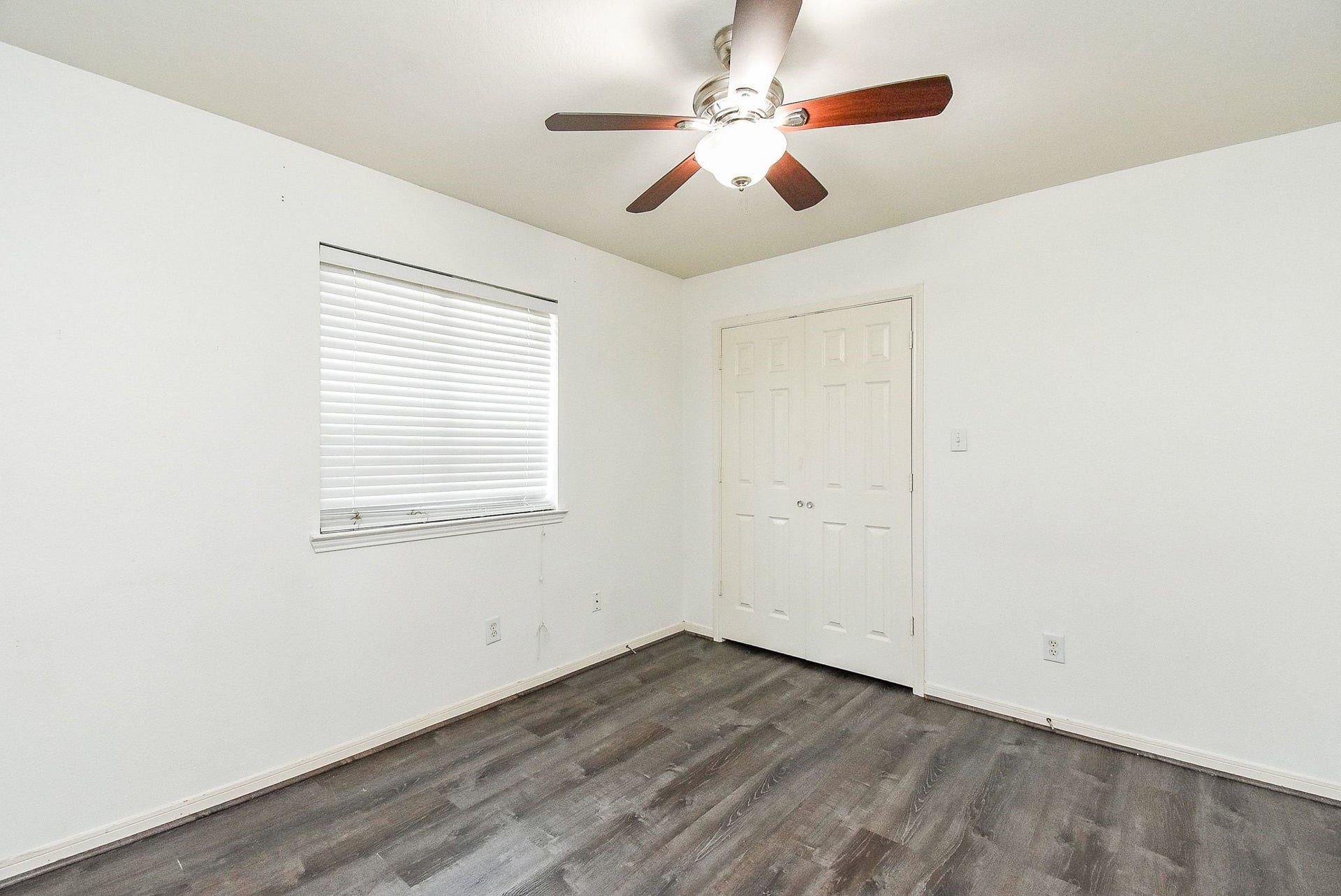 128 Long Canyon Lane, Richmond, TX 77469