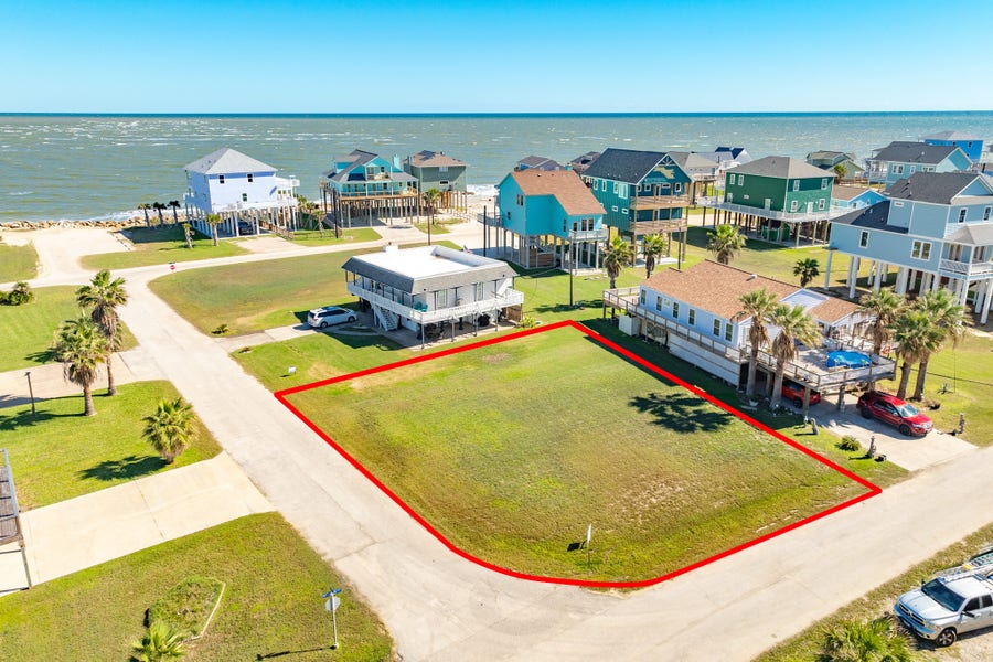 Property photo for 13026 Buccaneer Parkway, Freeport, TX