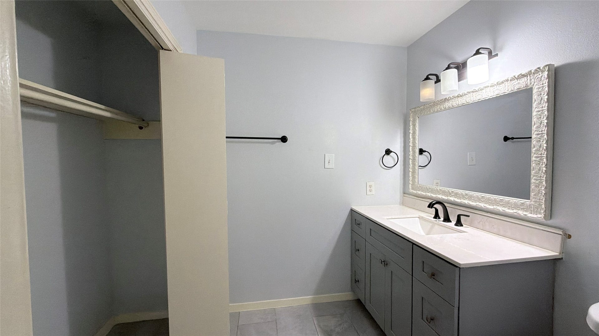 8202 Fondren Road, #23, Houston, TX 77074 8202 Fondren Road, #23, Houston, TX 77074