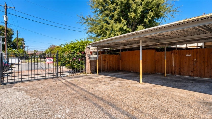 8202 Fondren Road, #23, Houston, TX 77074 8202 Fondren Road, #23, Houston, TX 77074