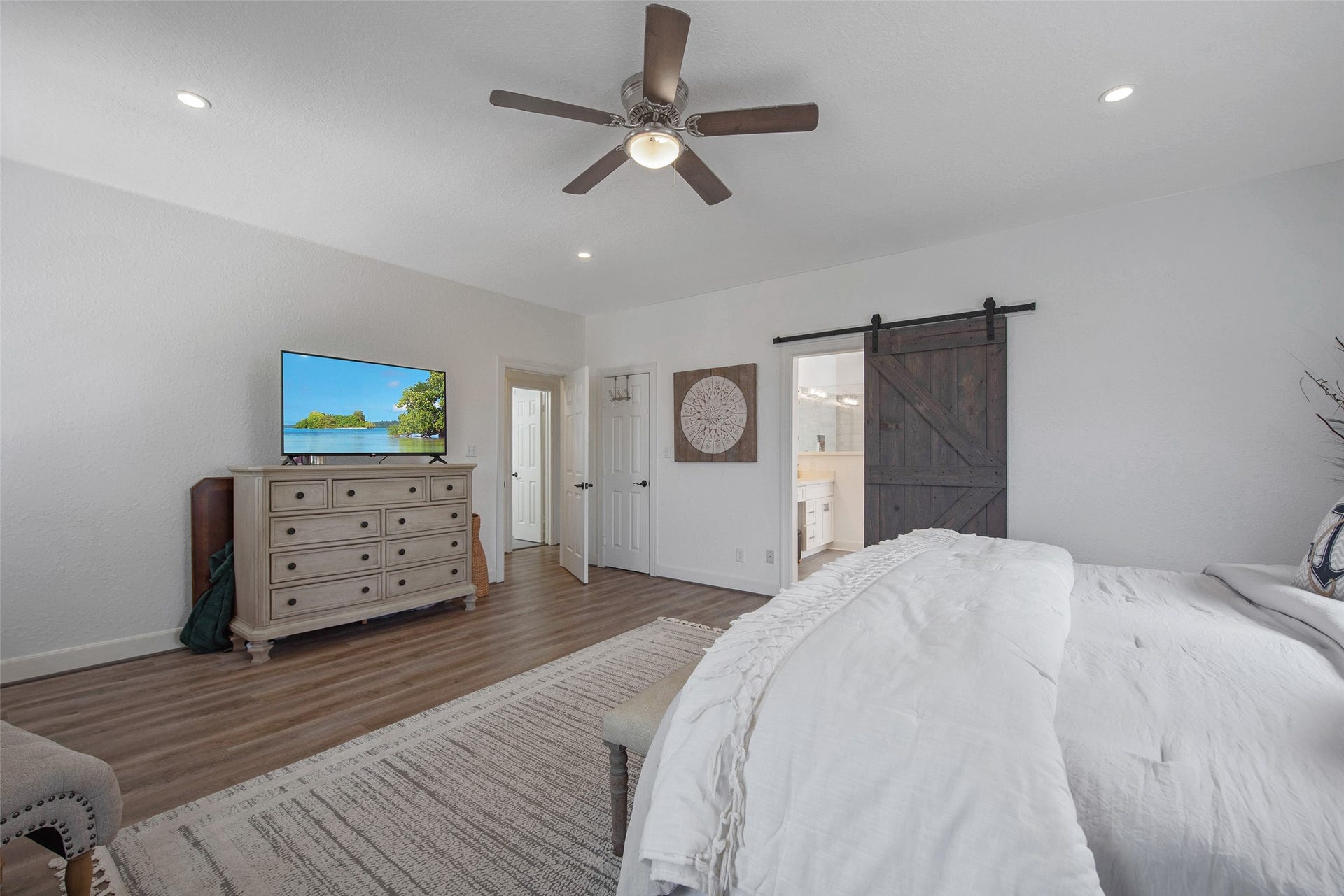 318 Sunset Circle, Tiki Island, TX 77554 318 Sunset Circle, Tiki Island, TX 77554