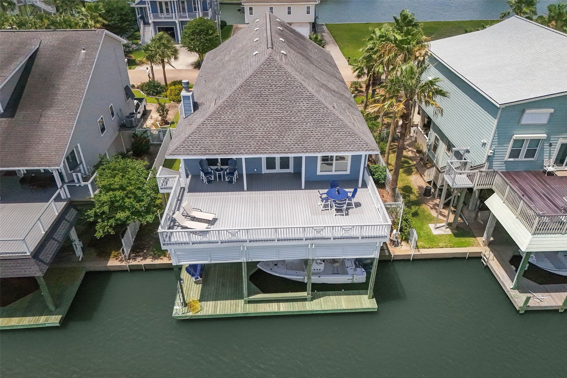 318 Sunset Circle, Tiki Island, TX 77554 318 Sunset Circle, Tiki Island, TX 77554