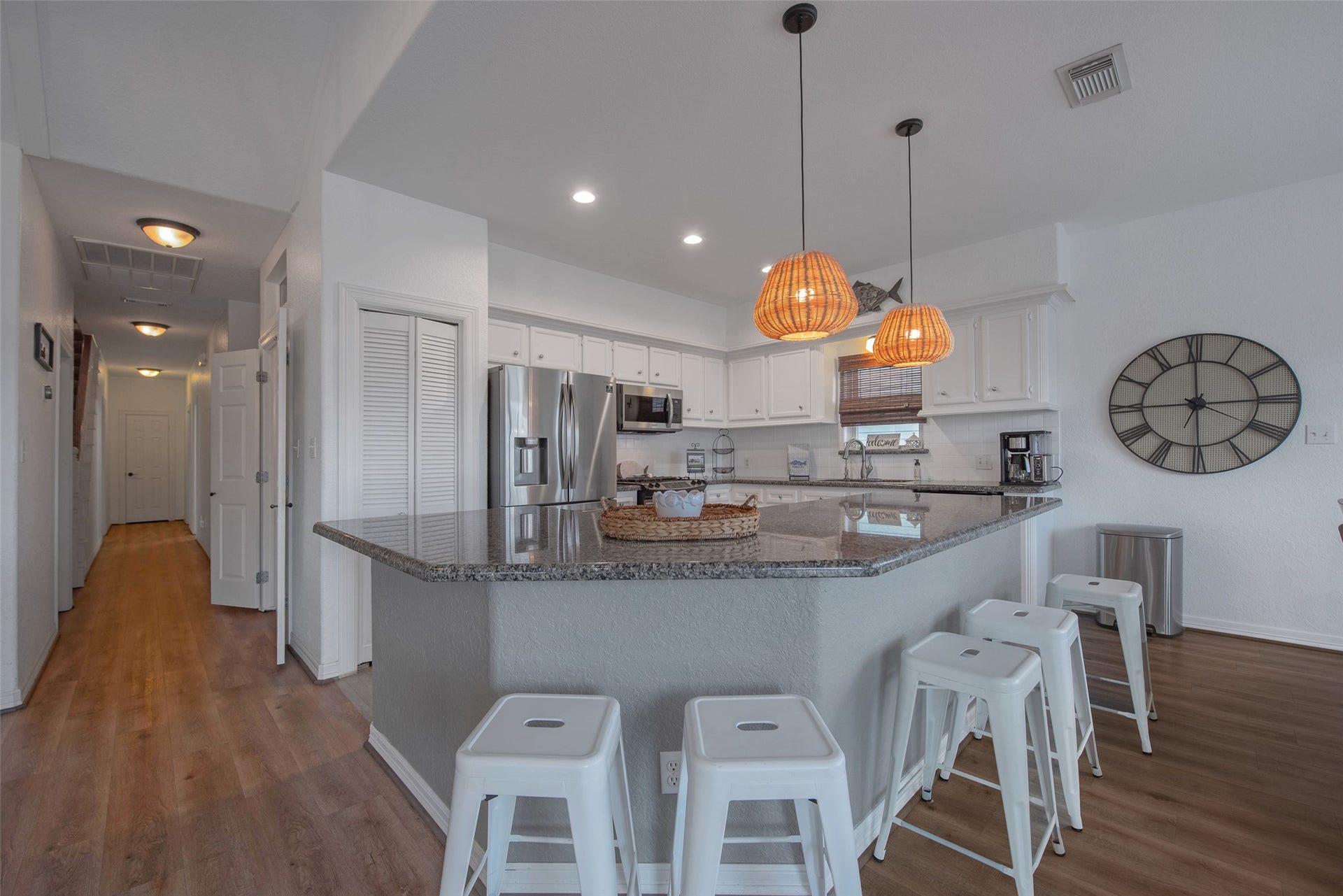 318 Sunset Circle, Tiki Island, TX 77554 318 Sunset Circle, Tiki Island, TX 77554
