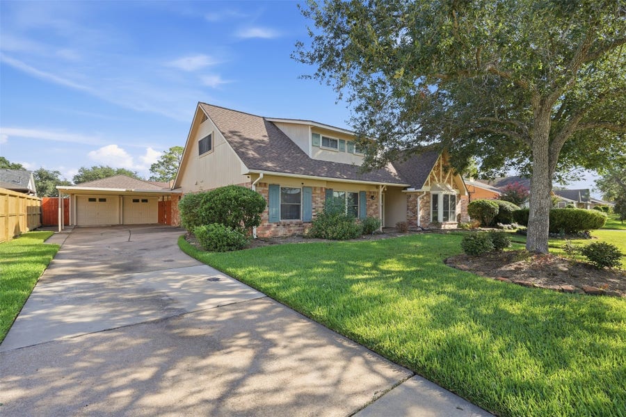 Property photo for 3903 Ecuador Drive, Pasadena, TX
