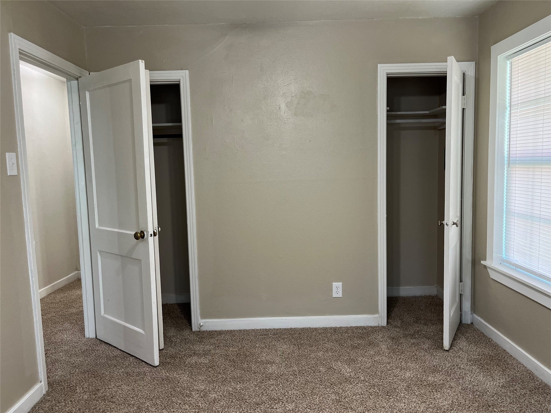 508 Honeysuckle Drive, La Marque, TX 77568 Primary bedroom view 2