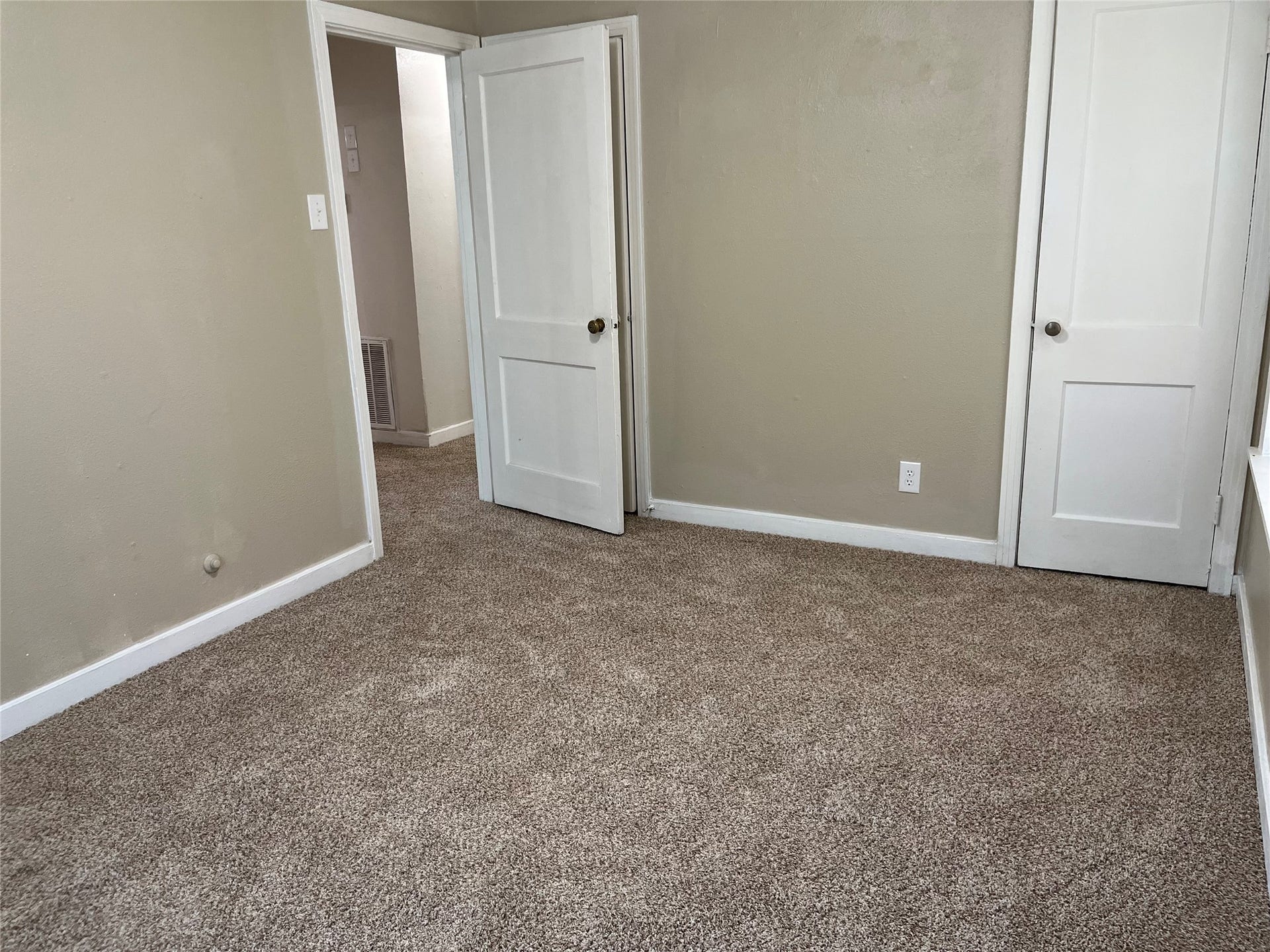 508 Honeysuckle Drive, La Marque, TX 77568 View 3 primary bedroom
