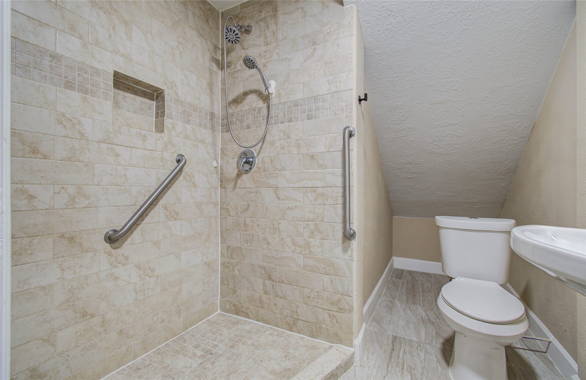 540 Fort Sumpter Street, Conroe, TX 77302 540 Fort Sumpter Street, Conroe, TX 77302