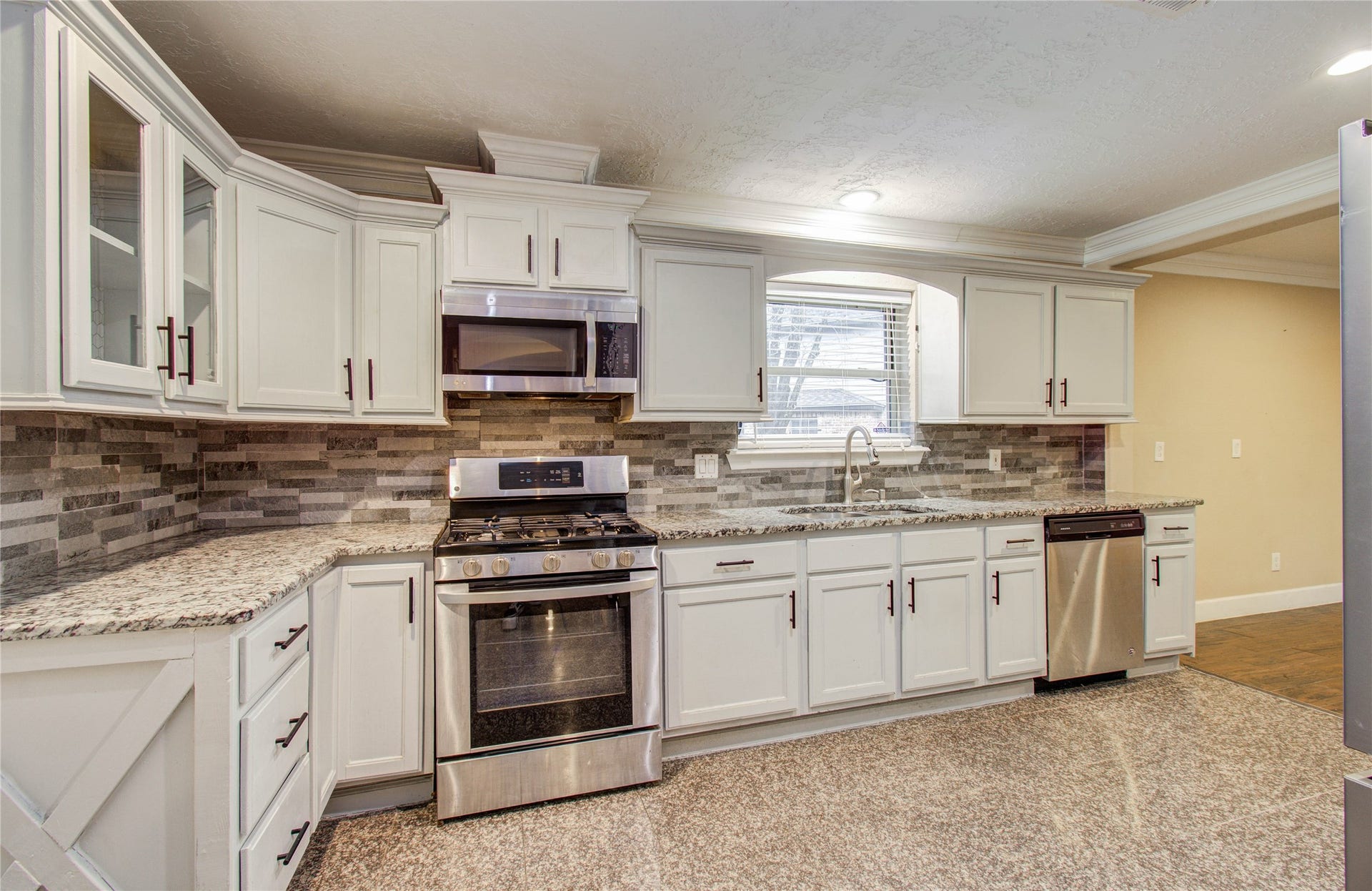 540 Fort Sumpter Street, Conroe, TX 77302 540 Fort Sumpter Street, Conroe, TX 77302
