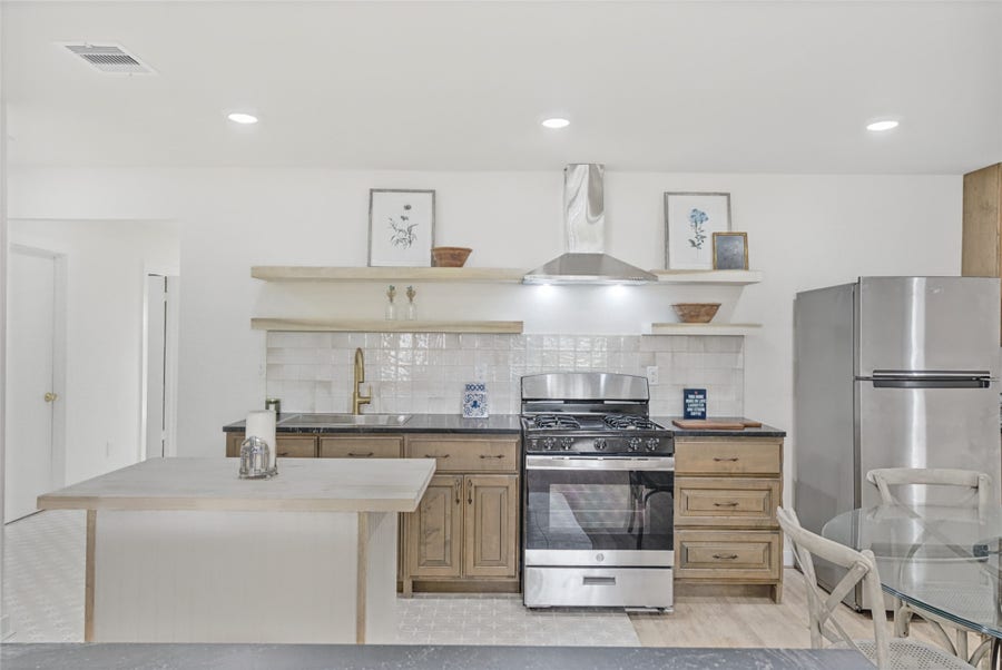 Property photo for 805 Parkstone Drive, Houston, TX