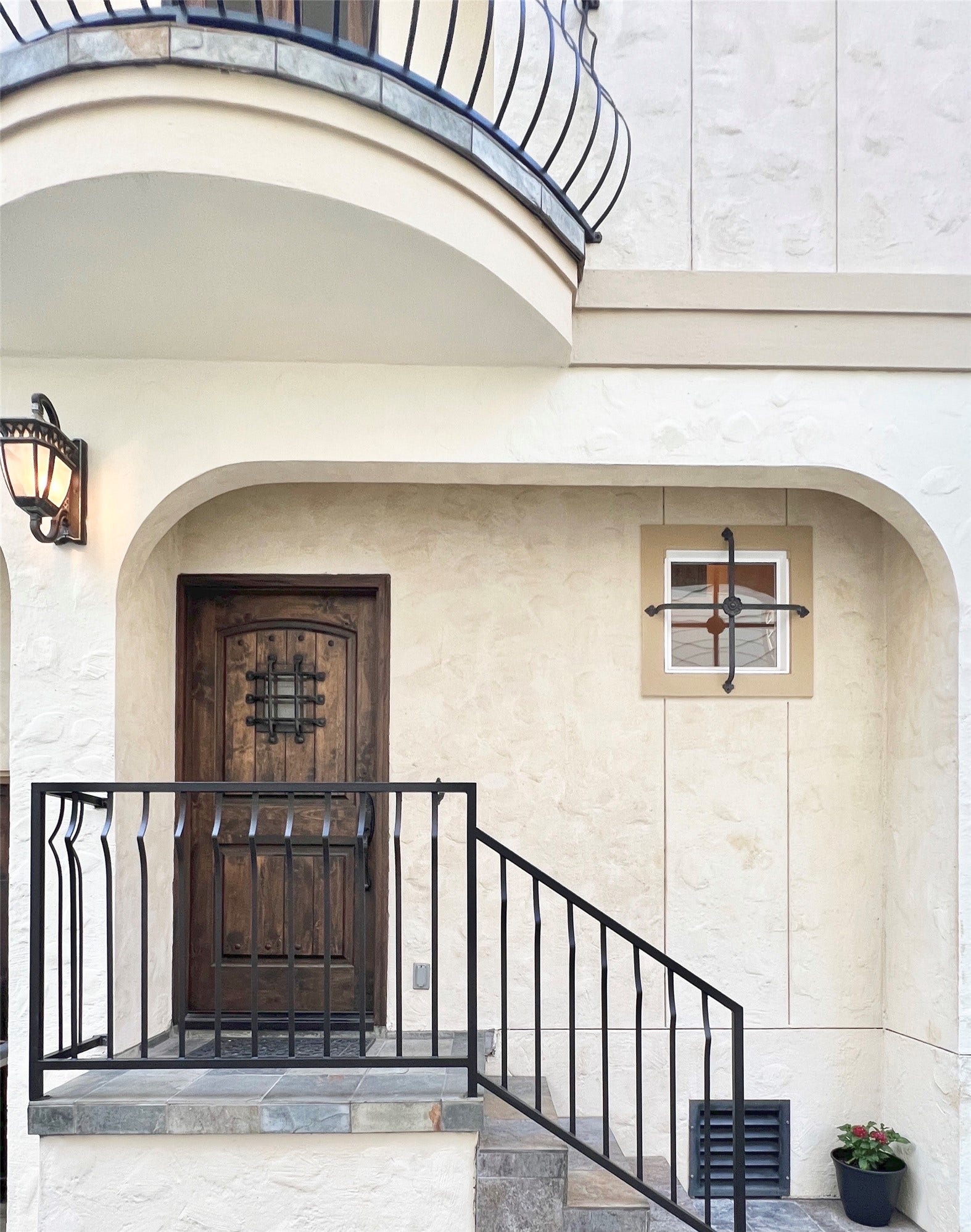 1241 W 24th Street, #C, Houston, TX 77008 Solid wood knotty alder front door with a working speakeasy door.