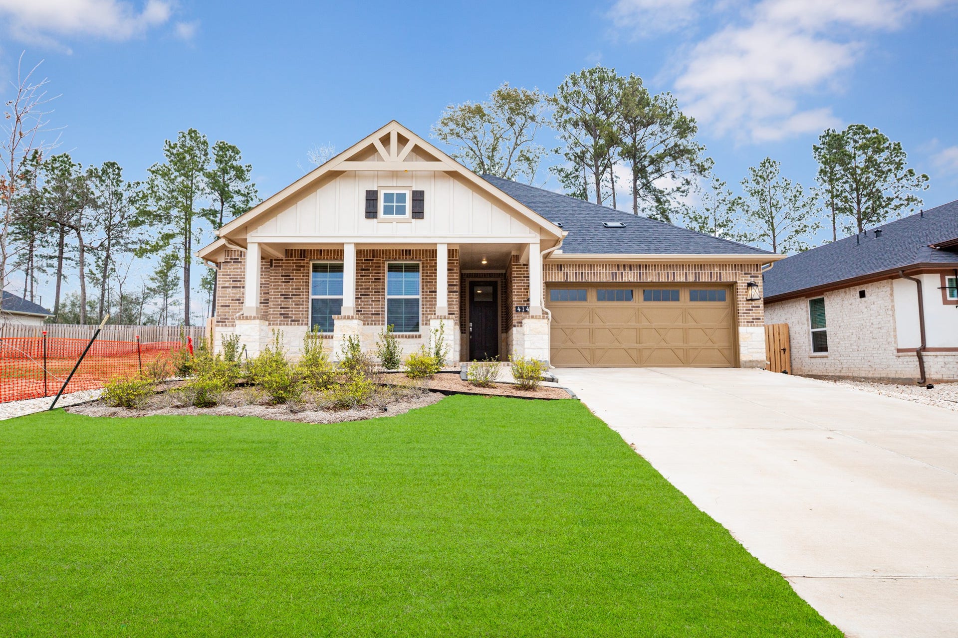 41422 Threadgill Way, Montgomery, TX 77316 Welcome home to 41422 Threadgill Way located in COLTON and zoned to Magnolia ISD!