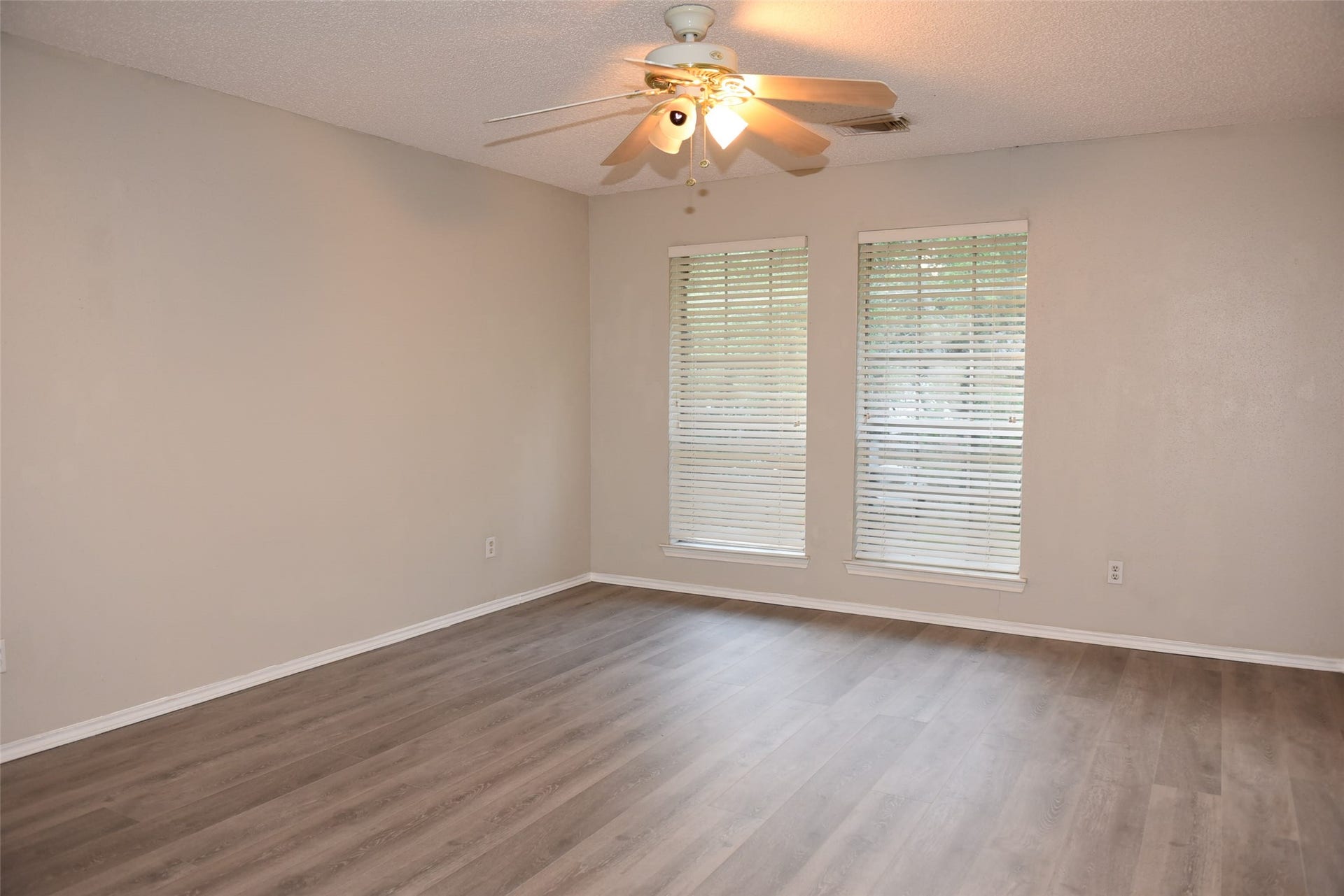 2811 Grants River Circle, Sugar Land, TX 77479 bed room 2