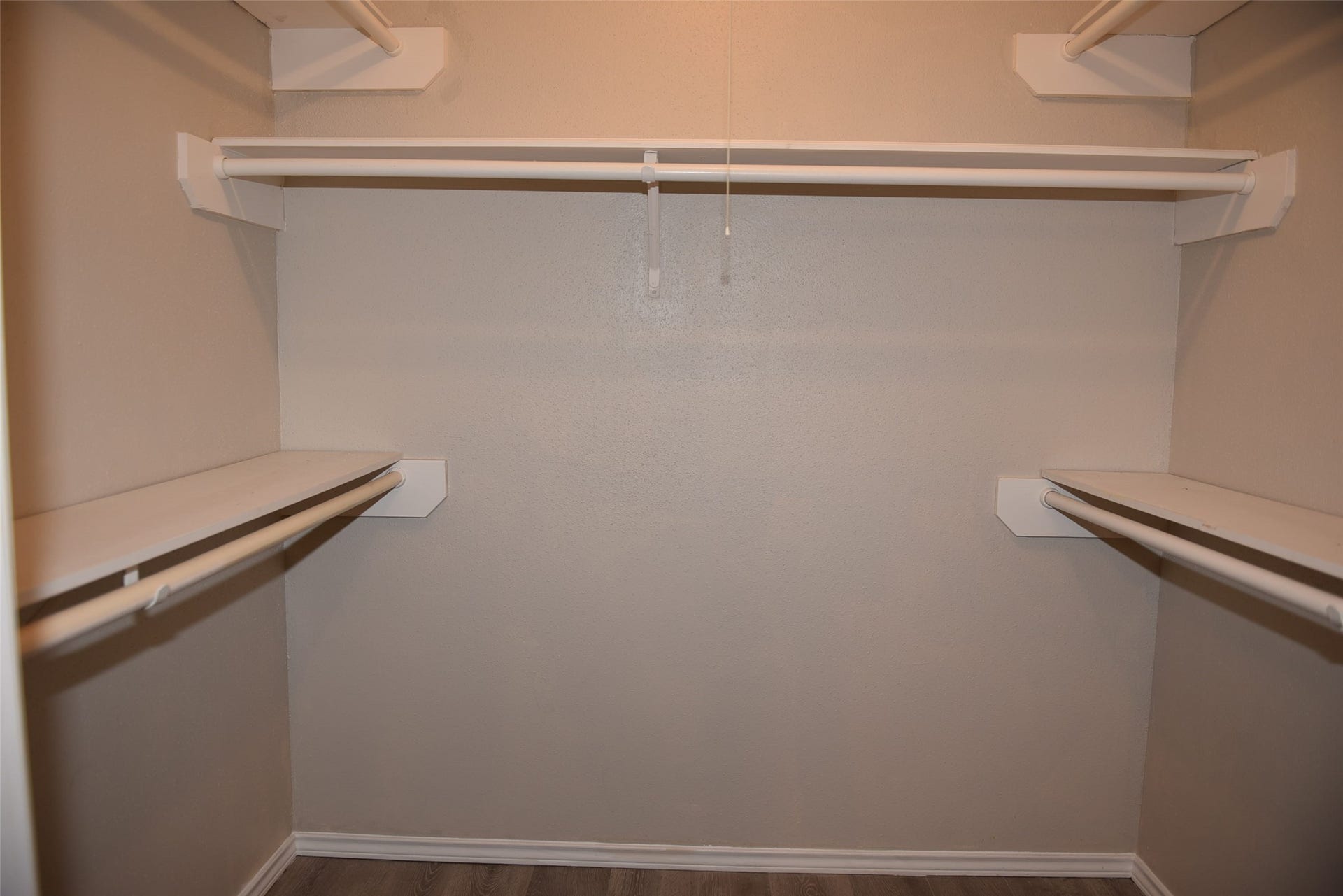 2811 Grants River Circle, Sugar Land, TX 77479 bed room 3 has large walking closet