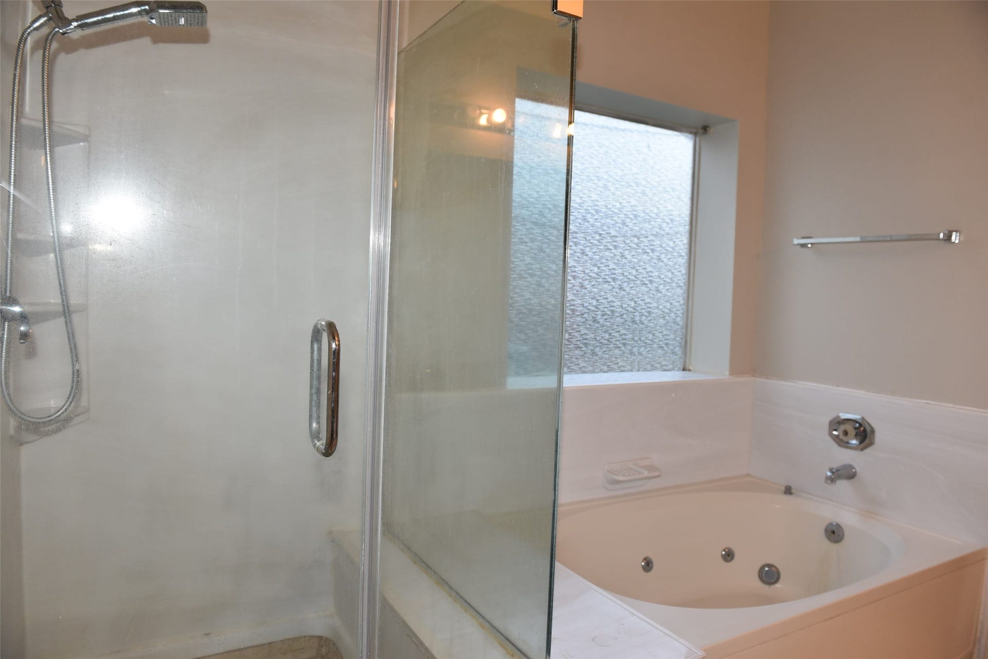 2811 Grants River Circle, Sugar Land, TX 77479 2811 Grants River Circle, Sugar Land, TX 77479